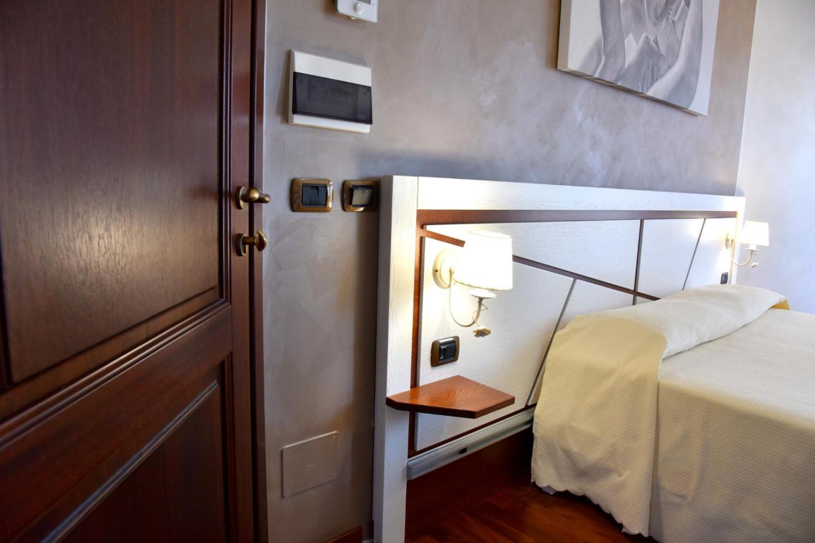 Hotel Sirio Rotonda Exterior photo